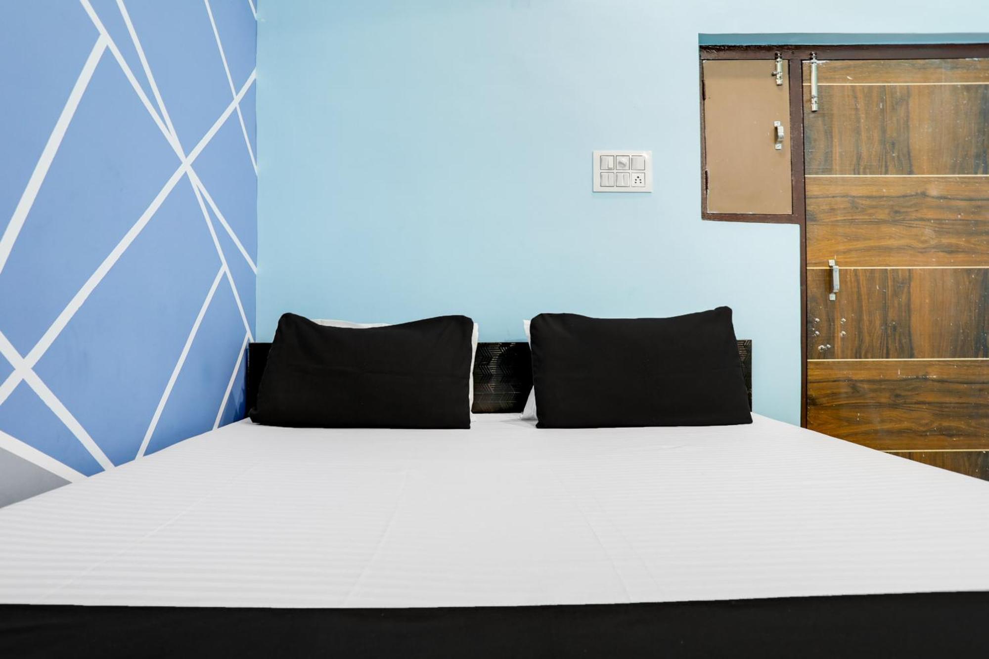 Spot On Hotel Impression Патна Экстерьер фото