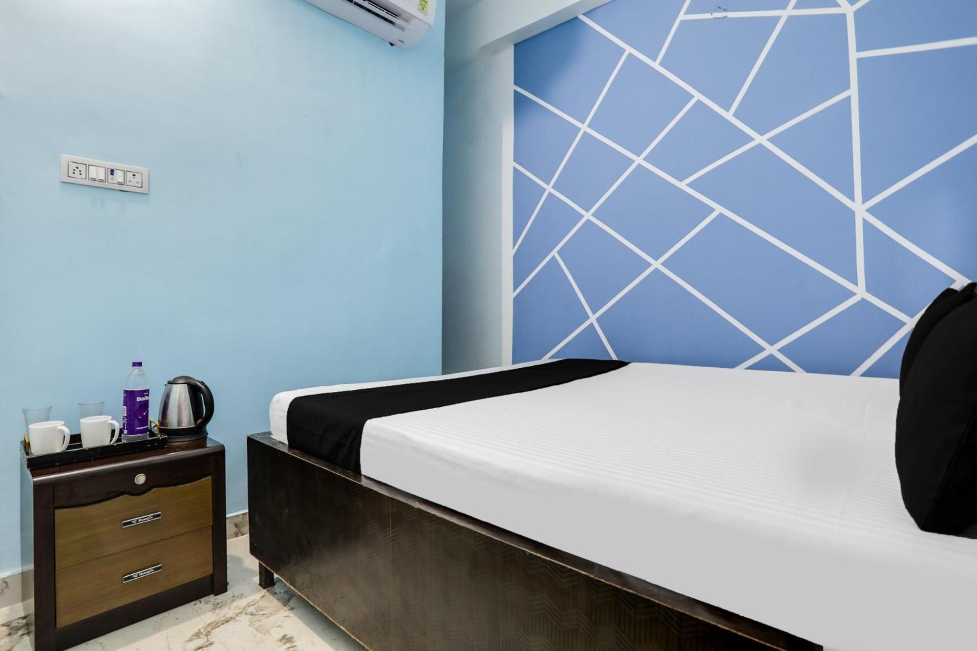 Spot On Hotel Impression Патна Экстерьер фото