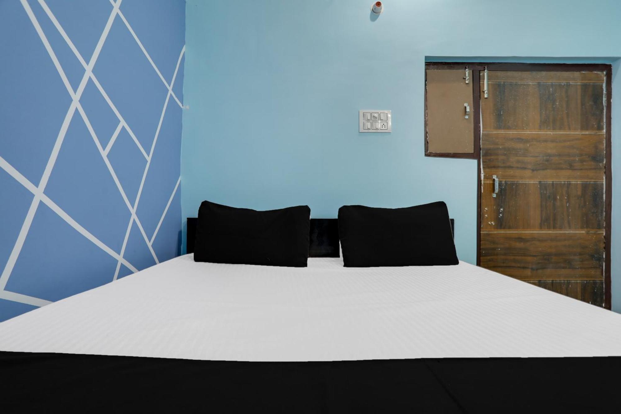 Spot On Hotel Impression Патна Экстерьер фото